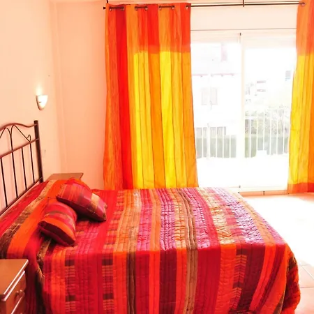 Apartment Casa Vista Al Jardin 12 Personas En *