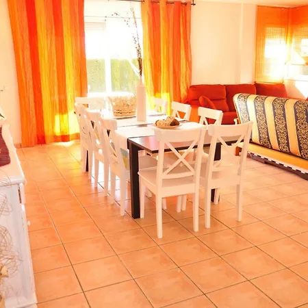 Apartment Casa Vista Al Jardin 12 Personas En *