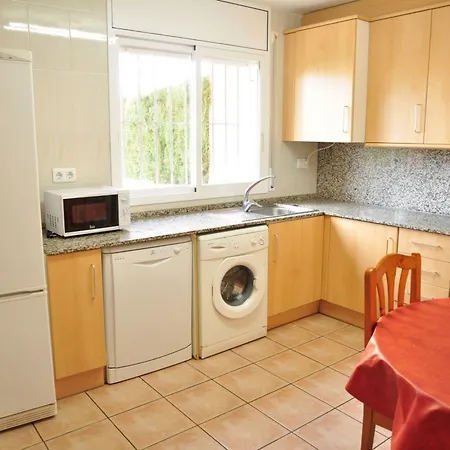 Casa Vista Al Jardin 12 Personas En Apartment